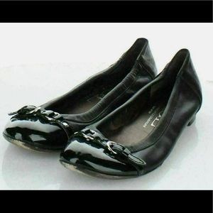 $310 Women's Sz 40 M AGL Leather Buckled Cap Toe Ballet Flat In Black